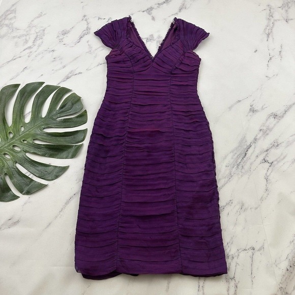 Tadashi Shoji Collection Sheath Cocktail Dress Size 4 Purple Pink Silk Pleated - Picture 1 of 10